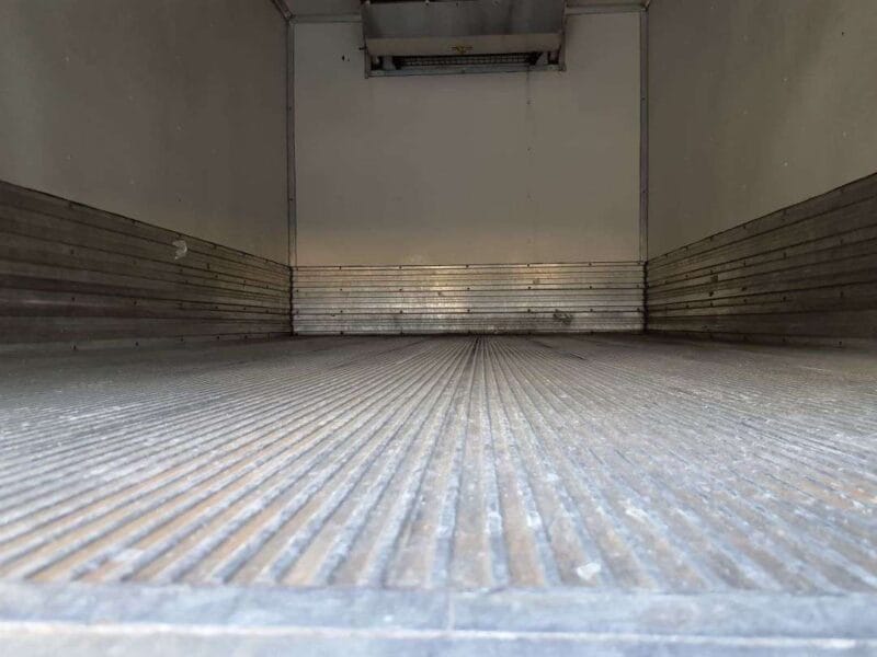 2018 ISUZU NRR + REEFER + CARRIER SUPRA 660 + 16 FOOT BOX M&S Truck